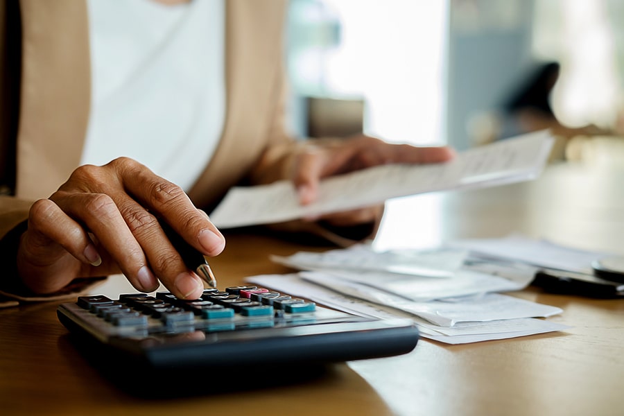 Need help with your finances? Here are 7 signs you need an accountant