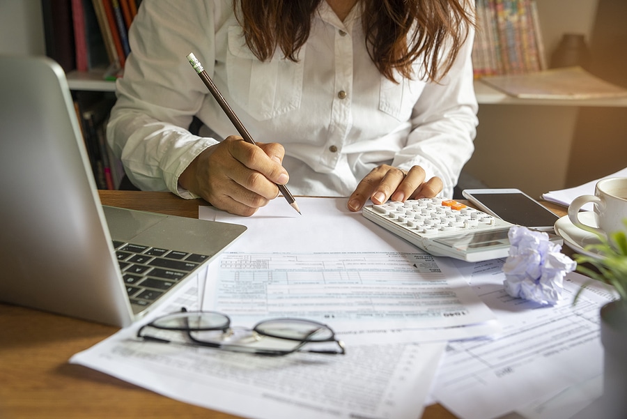 How a business accountant can help you (aside from taxes?)